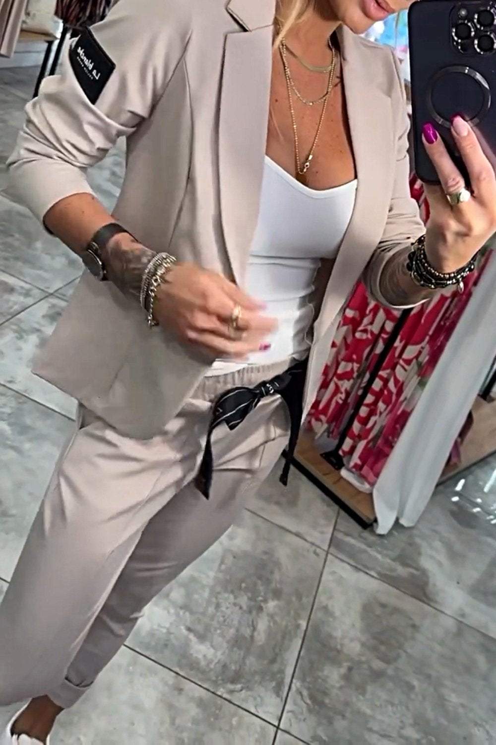 Moxie™ Zweiteiliges Damen-Set Oberteil mit Jacke und Gummizug