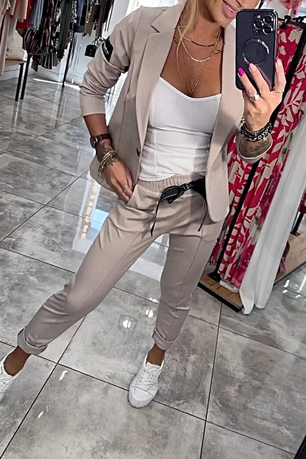 Moxie™ Zweiteiliges Damen-Set Oberteil mit Jacke und Gummizug