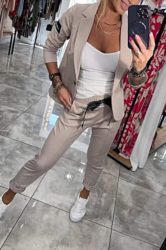 Moxie™ Zweiteiliges Damen-Set Oberteil mit Jacke und Gummizug
